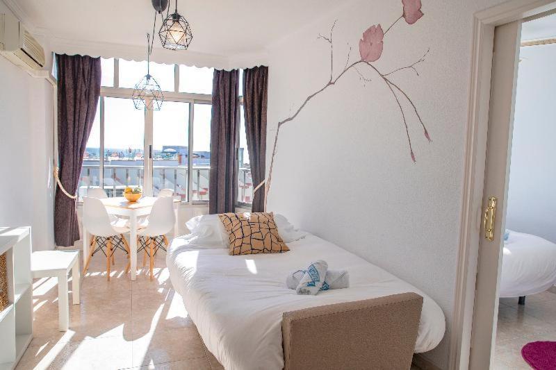 Palm Beach Club Apartamentos Carihuela ตอร์เรโมลิโนส ห้อง รูปภาพ