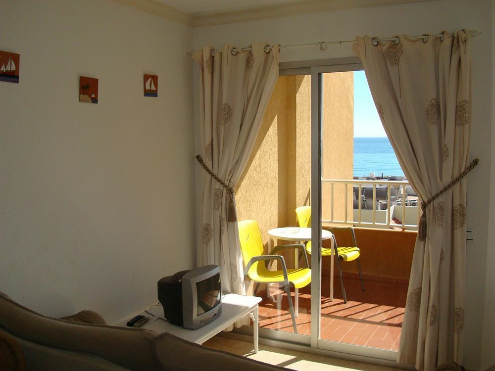 Palm Beach Club Apartamentos Carihuela ตอร์เรโมลิโนส ภายนอก รูปภาพ