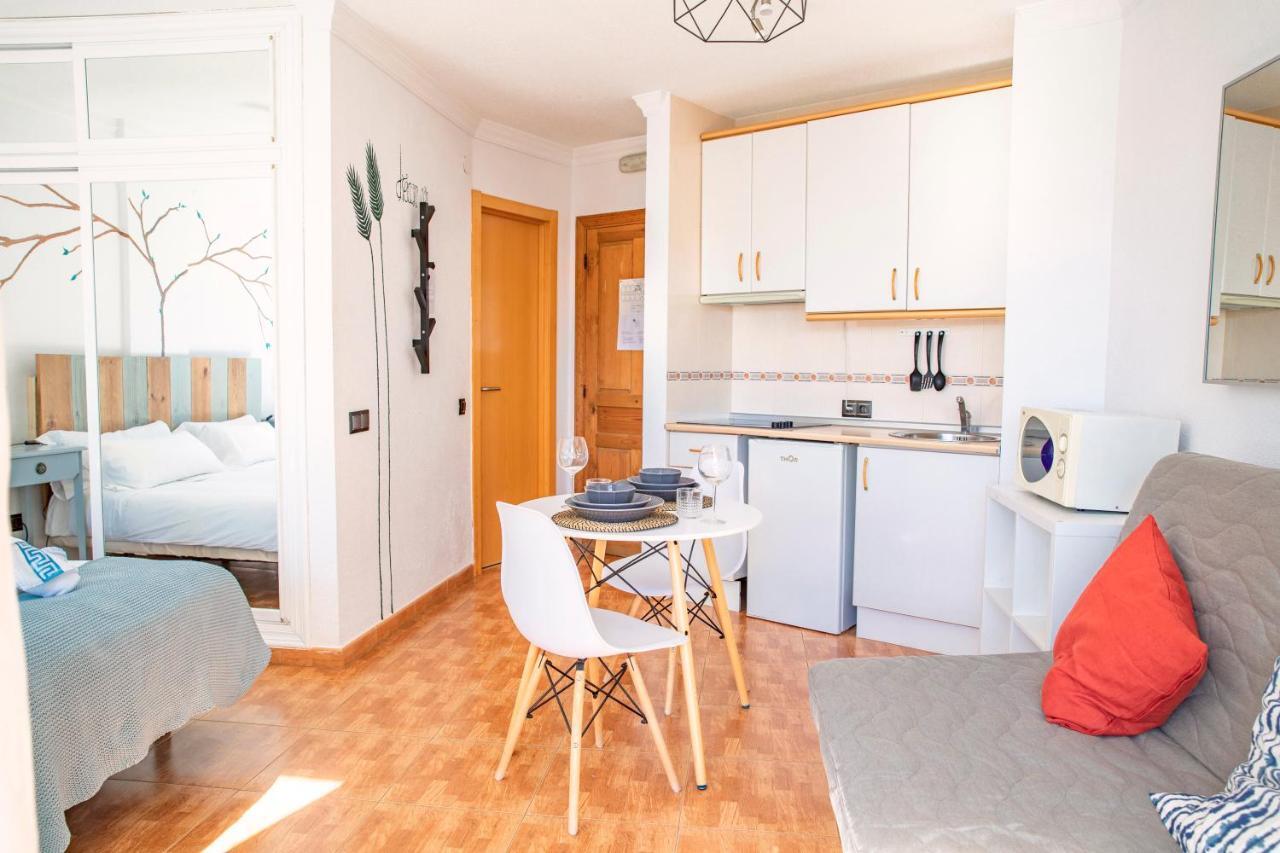Palm Beach Club Apartamentos Carihuela ตอร์เรโมลิโนส ภายนอก รูปภาพ