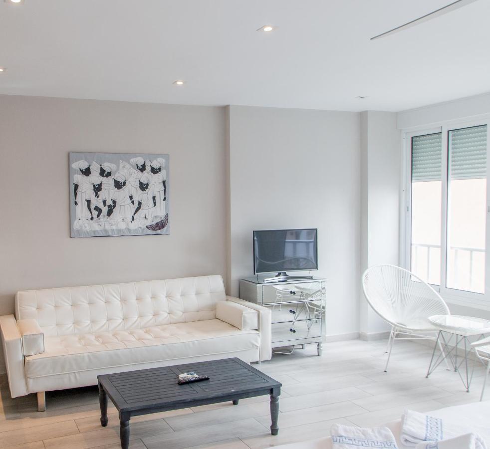 Palm Beach Club Apartamentos Carihuela ตอร์เรโมลิโนส ภายนอก รูปภาพ