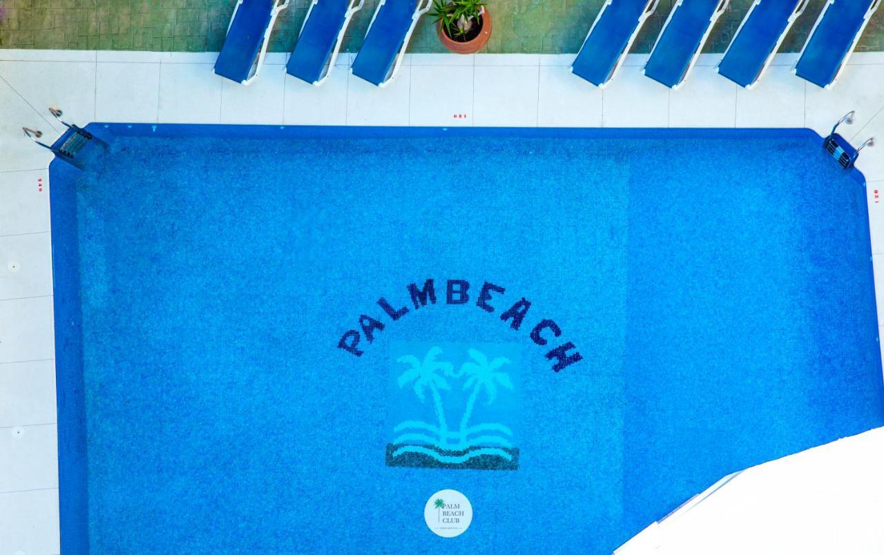 Palm Beach Club Apartamentos Carihuela ตอร์เรโมลิโนส ภายนอก รูปภาพ