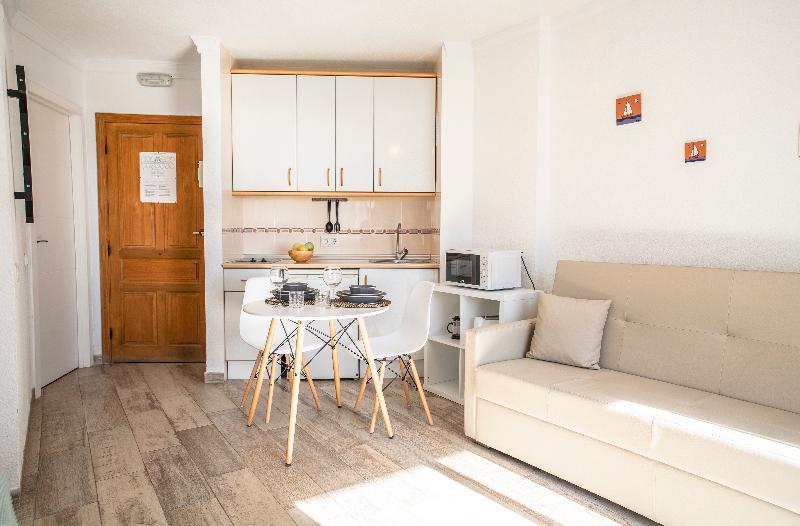 Palm Beach Club Apartamentos Carihuela ตอร์เรโมลิโนส ภายนอก รูปภาพ